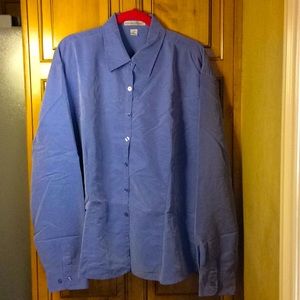 FINAL SALE PRICE Port Authority Long Sleeve Blue Button Down Blouse